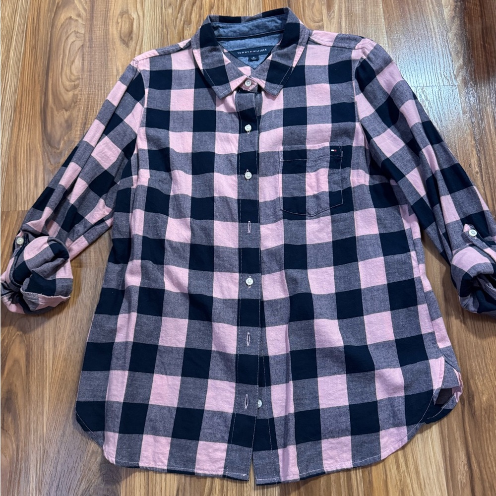 Tommy Hilfiger Pink/Navy Plaid Flannel Shirt Medium